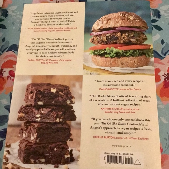 The Oh She Glows Vegan Cookbook 🥘 - Picture 3 of 3